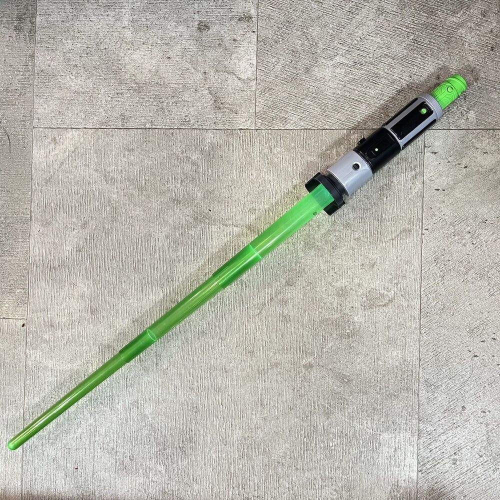 Star Wars Electronic Green Lightsaber Hasbro 2023 - Missing Part